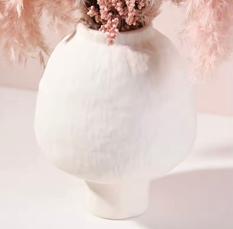 Handgefertigte Keramikvase Hana