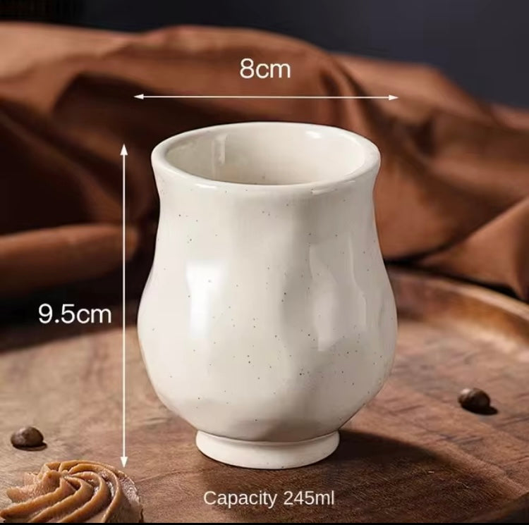 Nara Becher – Japandi-Keramikbecher mit organischer Form