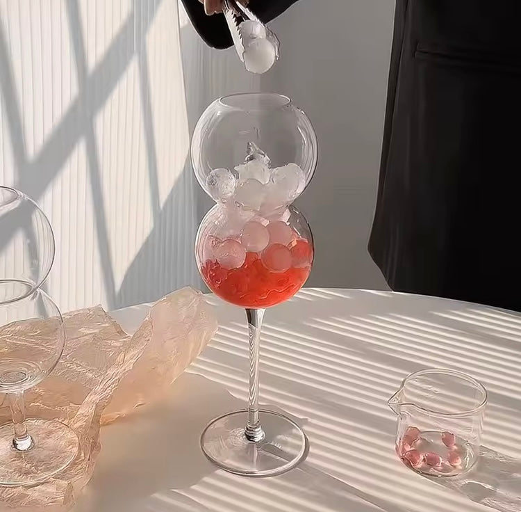 Elora Glas – Ästhetisches Cocktailglas in Bubble-Form