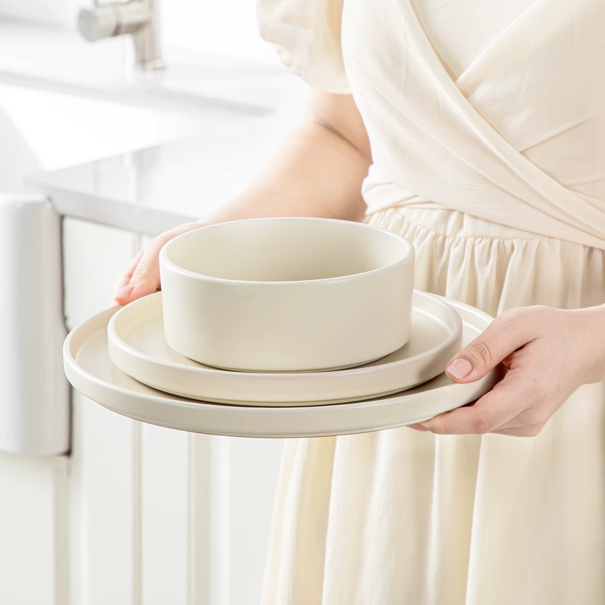 Vise 12/24-teiliges Geschirrset in Cremeweiß